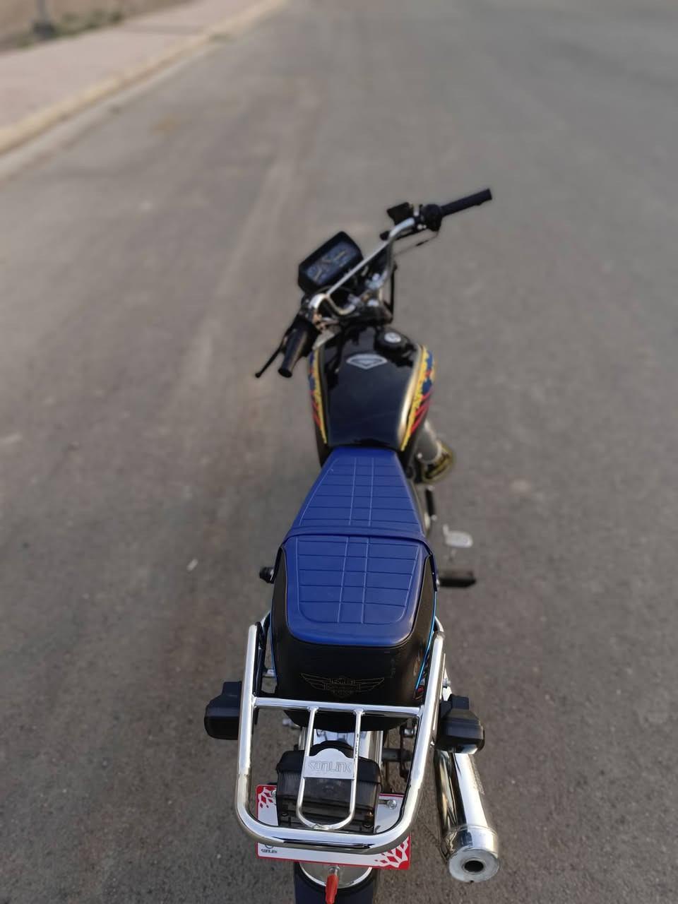 سلام عليكم ورحمه الله 

دراجه سيفان للبيع موديل 2020  مكينه بلاديه ممفتوح برغي بيها الدراجه عمرتها عله ايدي كله جديد وكله شغال كهربائيات كله شغاله دراجه مال شغل اي نقص مابيها تجي وتشوف بعينك وترايك للبصره مكاني بغداد سبع ابكار اليحب يتصل عالرقم ‏‪***********‬‏
