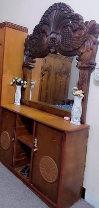 جرباية • ميز تواليت • رميثه