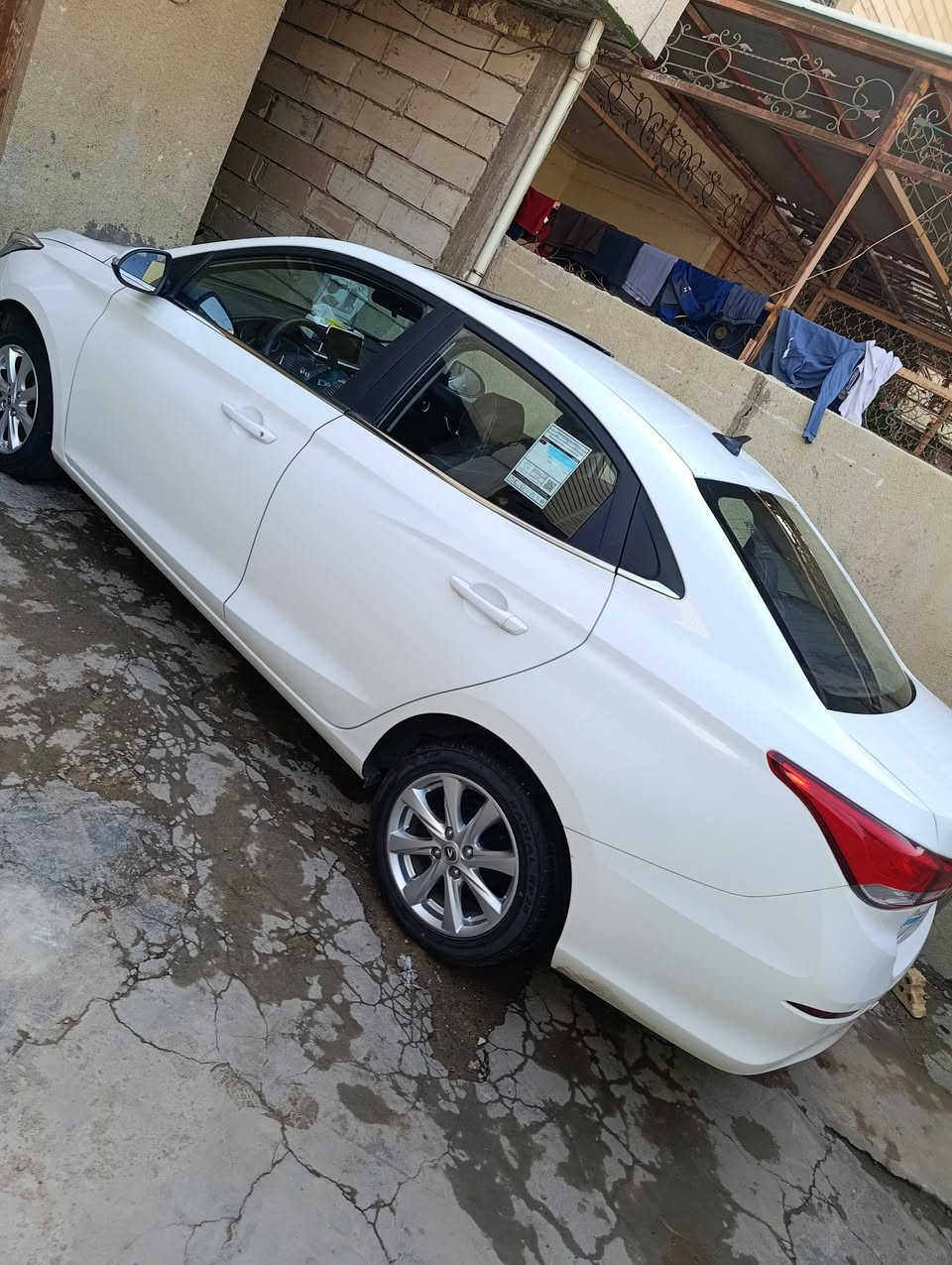 شانجان سفن موديل 2024سيارة جديد على وضع الشركة بضمان شركة البخيت ماشيه 20 بس فول بسمي رقم وهزه جديده السعر 94 بيه مجال للشراي ***********
