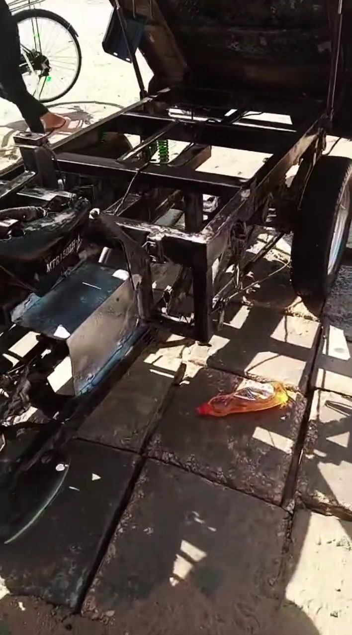 البيع ارواق اوصليه وكياله العراضي بسمي مداور ثاني يوم الركبه والشاصي كفاله عامه مكينه 2020ومديل الستوته 215 ***********
