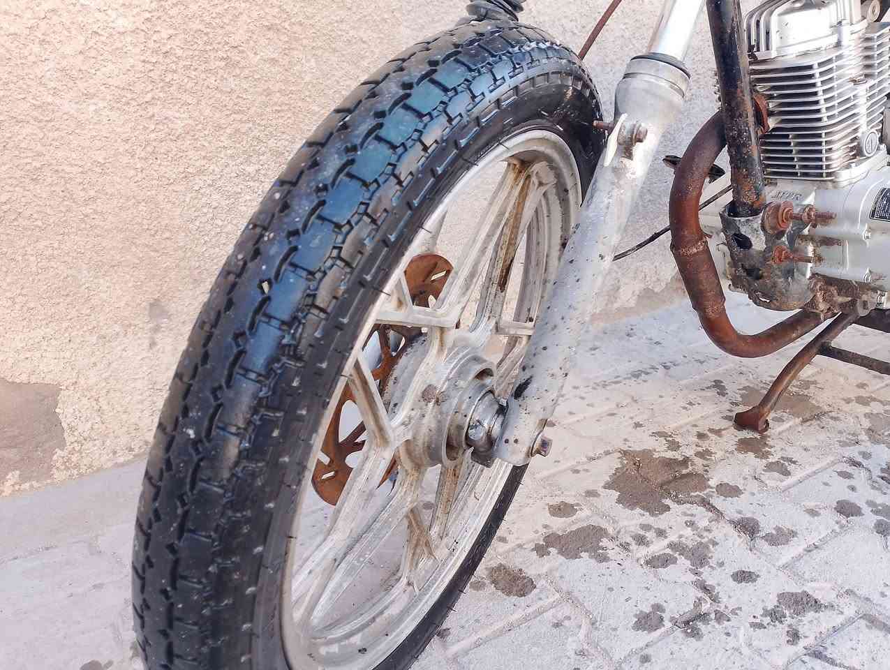 دراجه ناريه للبيع نوعيه تيموتو لون احمر مكينه جديده ما مفتوح رقم اسود سنوي رايدله ترتيب الاستفسار الاتصال برقم ***********يوجد واتساب
