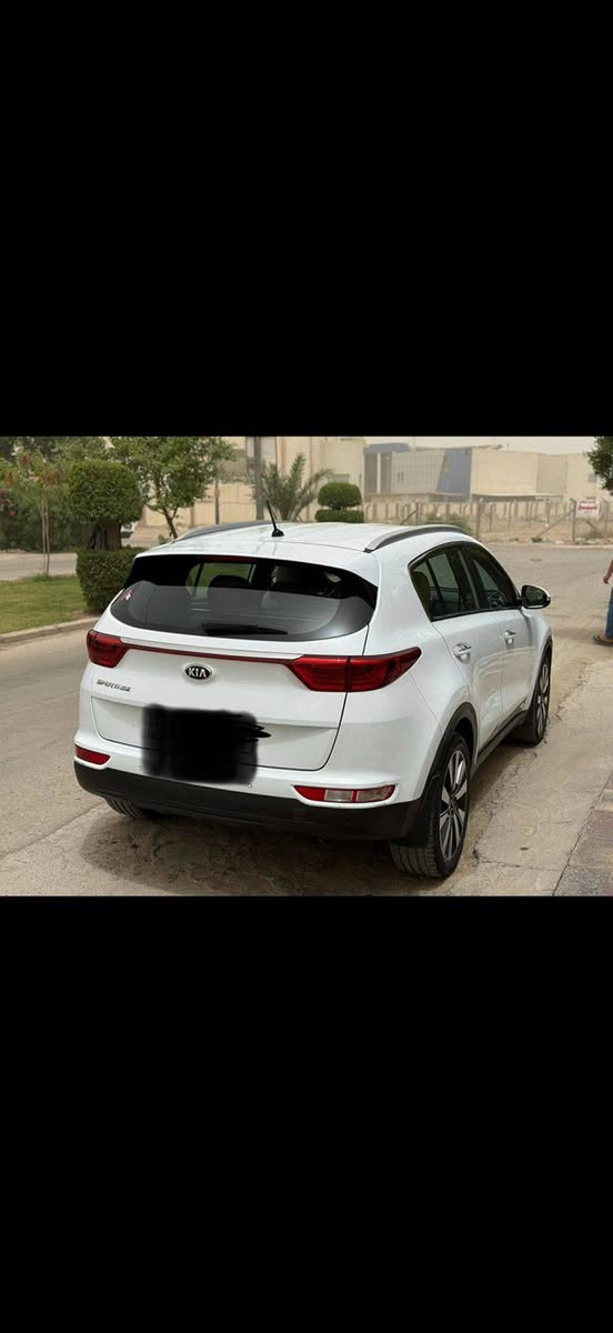 السلام عليكم سبورتج موديل 2017 خليجي مكفوله كفاله عامه رقم اربيل محرك 2000دوش سعرها 165وبيها مجال
***********
