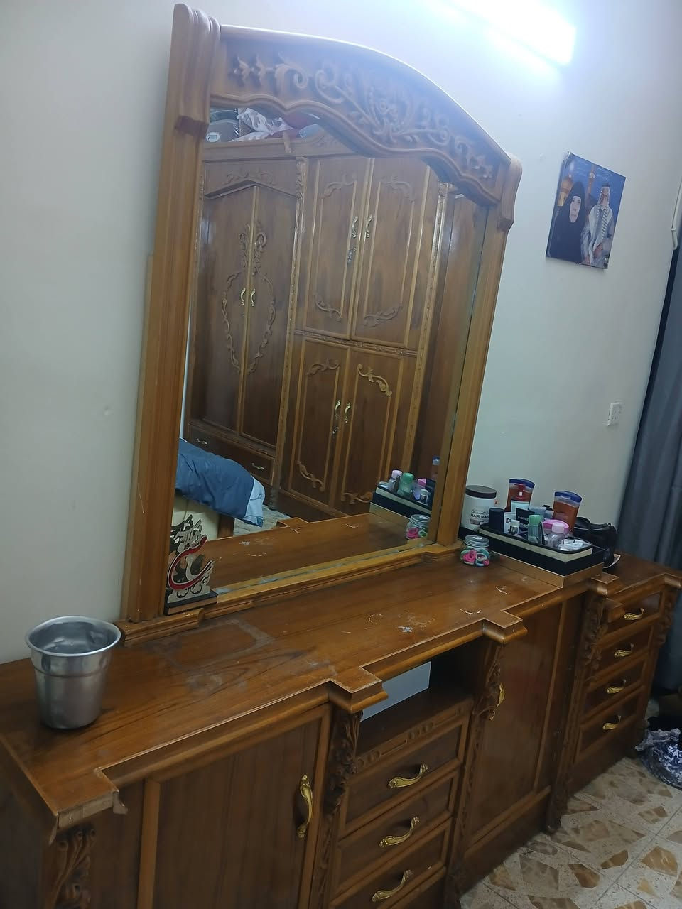 السلام عليكم
غرفه نوم صاج هاي صورها كدامكم ونضافتها تخبل تجي وتشوفها مكان بغداد الدورة السعر 925 الف التواصل خاص 
او واتساب ***********
