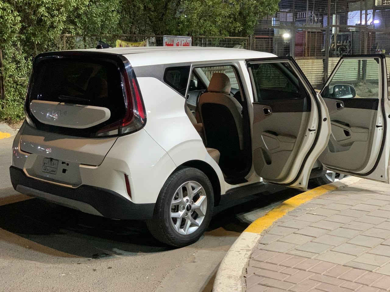 كيا صول ابيض 2023 ماشيه 12 ميل فقط
كيا صول موديل ٢٠٢٣ للبيع 

الون ابيض ، ماشيه 12 الف ميل فقط،

وراد امريكي مصلح وكامل اني صلحتها بايدي بدون اي نقص، حادث بنيد وجاملغ ، مبدلات وتصليح بلادي درجة اولى ، الراديترات بلاديات مالتها ، ملاحظه بيها تعديل بسيط في الشاصي الايمن اقل من شبر ما مأثر عليها ابد

السياره بدون رقم ... مكمركه وكامله من كل النواحي المنفيس باسمنه تريد انت ترقمها تريد اني ارقمها الك وبعدين احولها باسمك تستلم جاهز بكيفك بالي يعجبك

مواصفات

شاشه ابل كار بلي واندرويد اوتو

كامره 

رادار امامي خلفي 

تحديد مسار 

قيادة ذاتيه 

داخل جلد ابيض 

شاشه ديجتل 

وبقيه مواصفات الصول المعروفه 

المكان بغداد حي اور قرب فلكة صباح الخياط 

السعر المطلوب 135 ورقه بدون رقم وبيها مجال بسيط

صور الحادث بالمنشور

رقم الهاتف 

***********

***********
