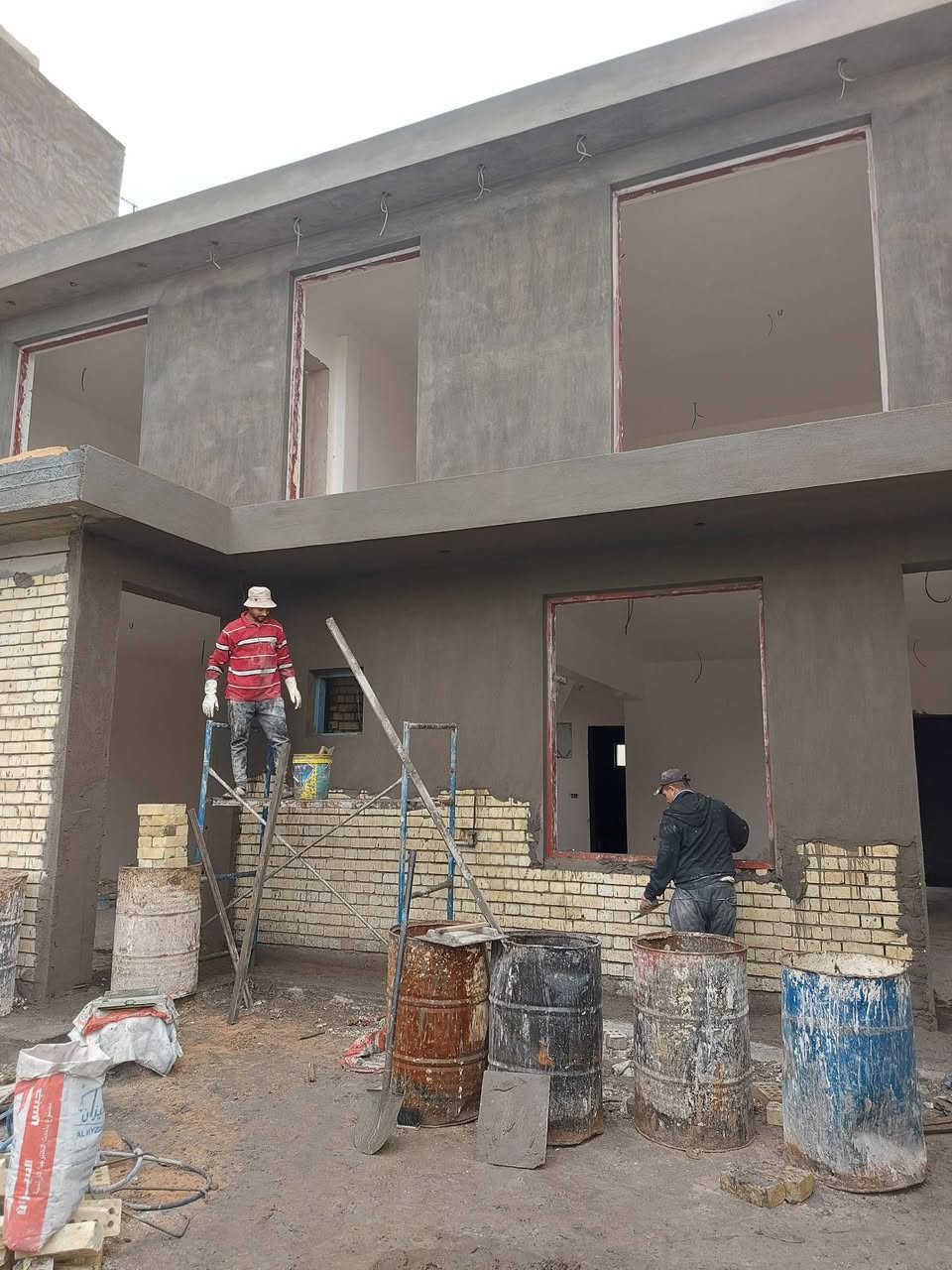 كادر مصري في بغداد لبخ درجة أولى خشنه ونعمه ونثروتصفير مصاطر***********
