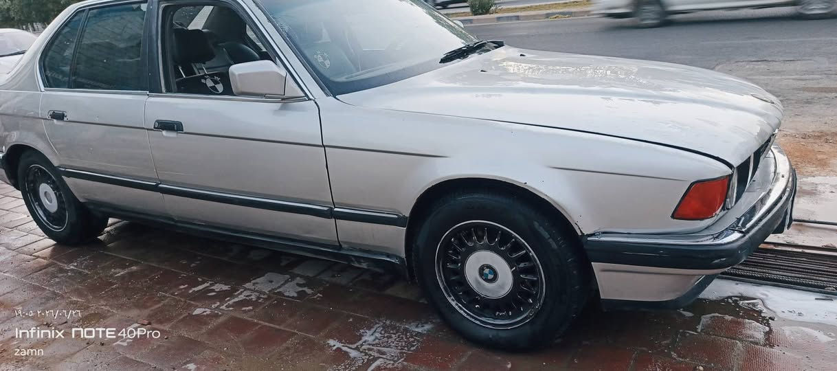 بيع مستعجل بي ام نوديل 1992 رقم نجف كير محرك بلادي المكينه صاعده جديده كير اوت خير من الله تخم تاير ويل الدواخل حلوه السياره عوزه لمسات بس السعر ٢٩للاستفسار*********** المكان نجف
