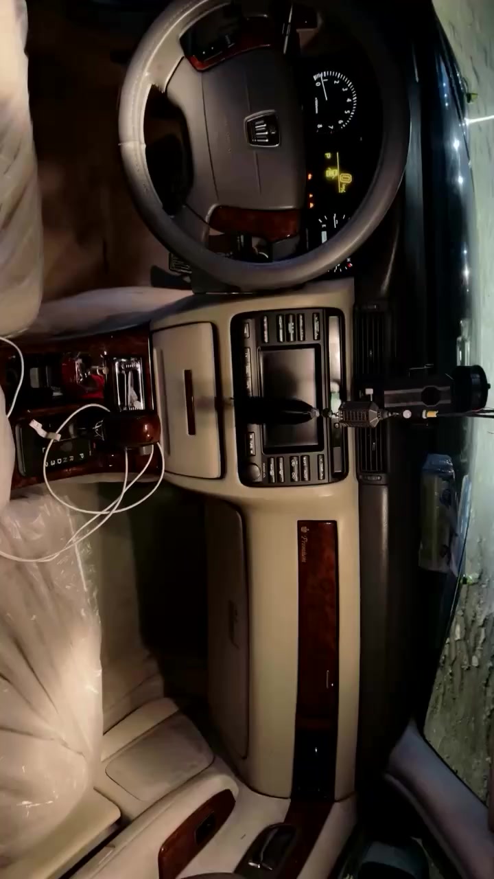 السلام عليكم ملكه  قرار 48 مداور رقم انگليزي 
شاصي 75 ديفور جبير 
سياره فول بطن 4 دكم ماعدا الفتحه
تبريد قطعتين 
ثلاجه 4 كشنات كهربائي 
برده خلفيه
بلوتوث 
وبعد هواي مواصفات بيها 
كفاله عامه سياره تحوير  نجف بالكامل دشبول مثنى العيساوي
جاهزه من كلشي من حداديه من تخم تاير وباتري البارحة شادهن 
ادامة كاملة للمحرك تبديل جديد 
اضافة مراوح شاهينة +مروحة تبريد 
لايت زنون 
بلوتوث اصل 
كامرة خلفية شاشة 4k
 السيارة صايغها صياغة مال جناي موبياع شرة
مكلف بالنشر
*********** للتواصل واتساب
