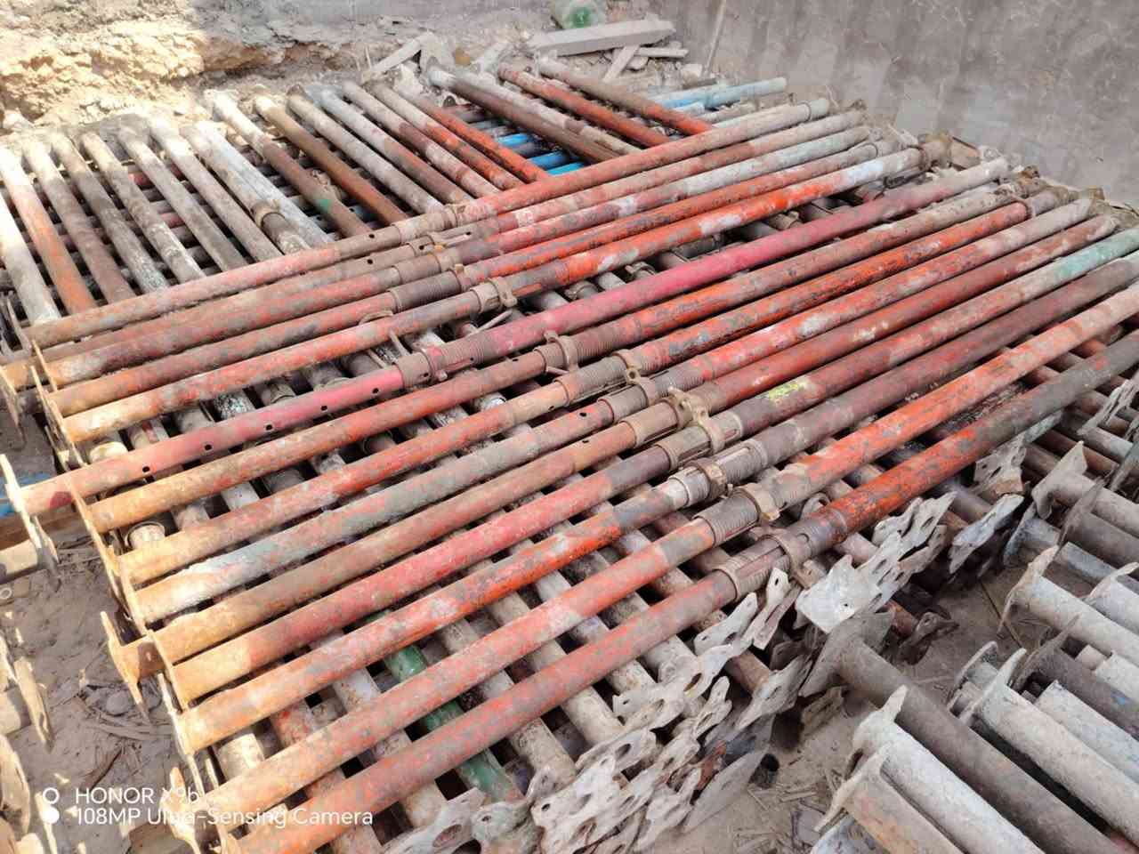 جكات للبيع حاظن تركي سن خشن +عجمان إماراتي ابو الورده
العدد/350جك
للاستفسار الاتصال على الرقم /***********
