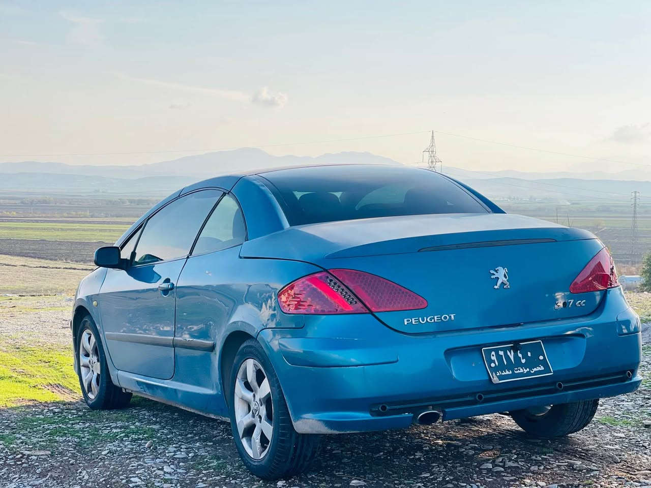 ماشااللە لە مالی هەموو لایەک
بیجۆ 307
مۆدێل 2007
دو دەرگا 
دەعمو لێدرانی نیە
گێرو مەکینە بەشەرت
تەبرید ساردو گەرم
تەقەو رەقەی نیە 
کۆدی مروری لەگەلە کەفیلی مالی مەدەنی ئەکەم
جەک و سپێری دانەگیراوە
سەقفی ئەکرێتەوە
27گەلاو مەعامەلە
شوێن دەربەندیخان
*********** دار بنديهكان, السليمانية
