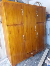 كنتور ٣ باب • حسب الطلب • ١٨٠×٦١×٢١٥