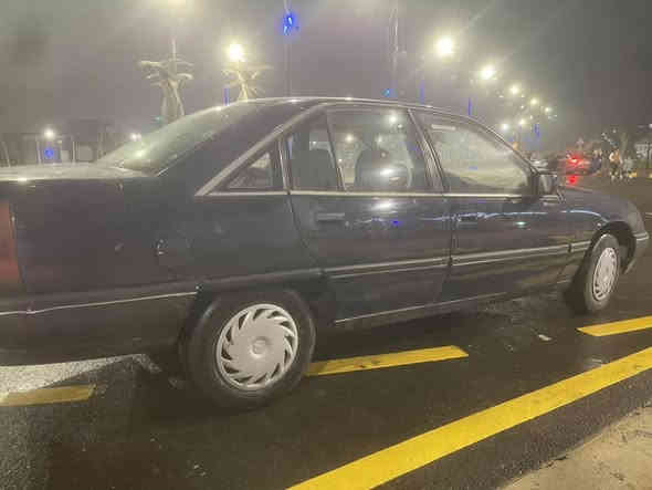 اوميكا حجم 20 بور سلايت ضرر قطعتين جاملغ اليمين والبونيد   سنويه عضم كابون بانزين شرط الوكاله والتحويل السعر ٢٢ وبيها مجال المكان الموصل حي الجوسق للاستفسار الاتصال على الرقم ***********
