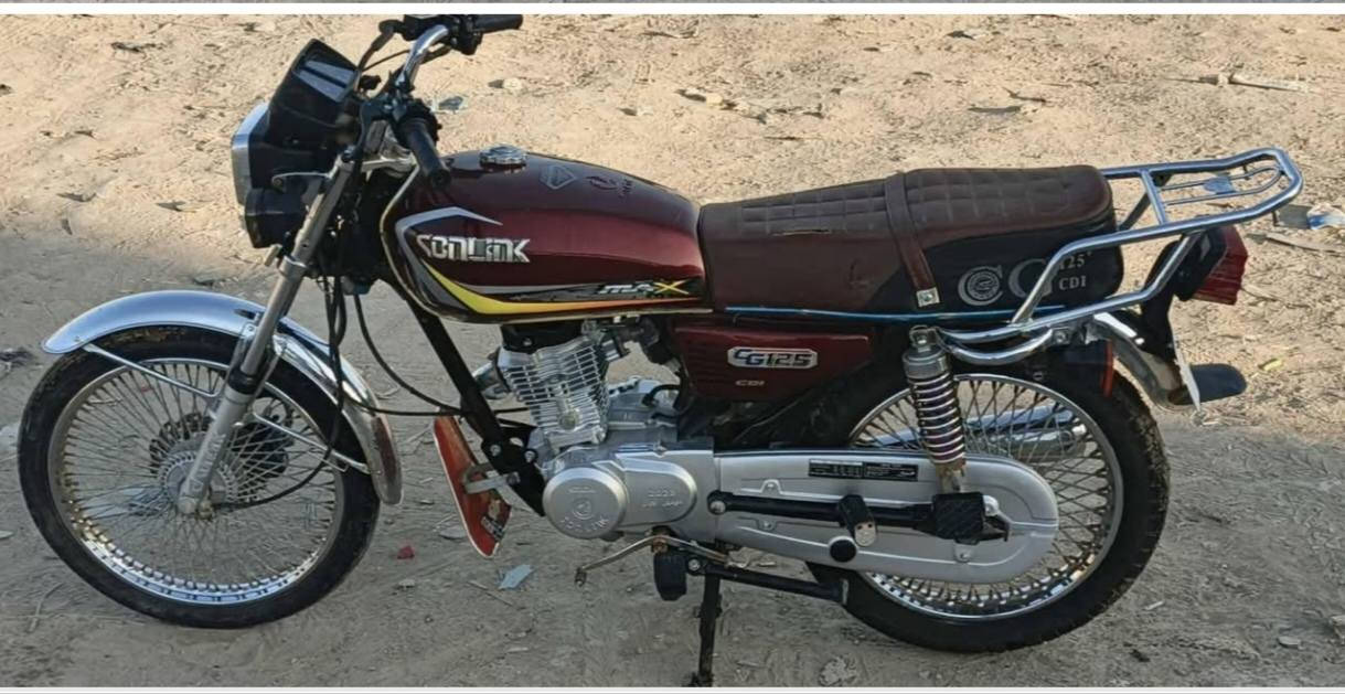 تايكر سكنر 23 نظيفه مال جناي
مكفوله كفاله عامه
ب575 وبيه مجال
مكانه عفج
***********
