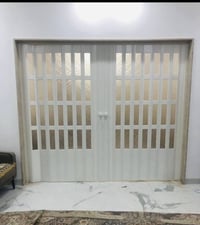 أبواب دفترية PVC • قياسات حسب الطلب • الموصل الزهور