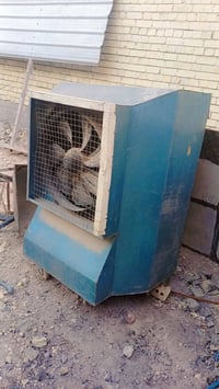 مبرده جبيره ما مستخدمه هواي شغلناها بس بيام لربعينيه نضيفه كلشي مابيها...