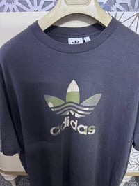 تيشيرت أديداس • أصلي وكالة • قياس XL