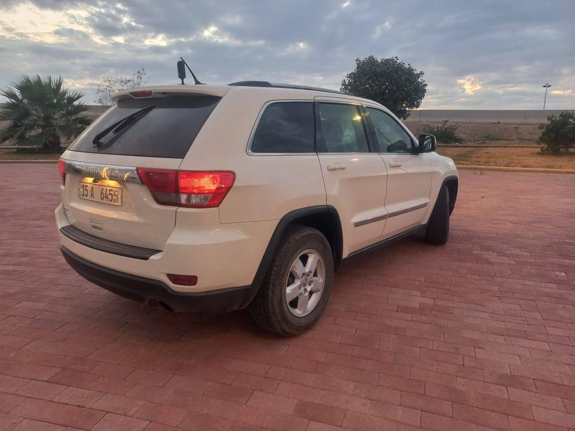 للبيع جيب 2011
سياره مال جناي فول عده الفتحه

بسمي تحويل أو وكاله

ماشيه 113

سياره كفاله ماعده دعاميه الخلفيه 

ع وضع شركه

بس الجناي يتصل 

مكان سياره لانبار 
***********
