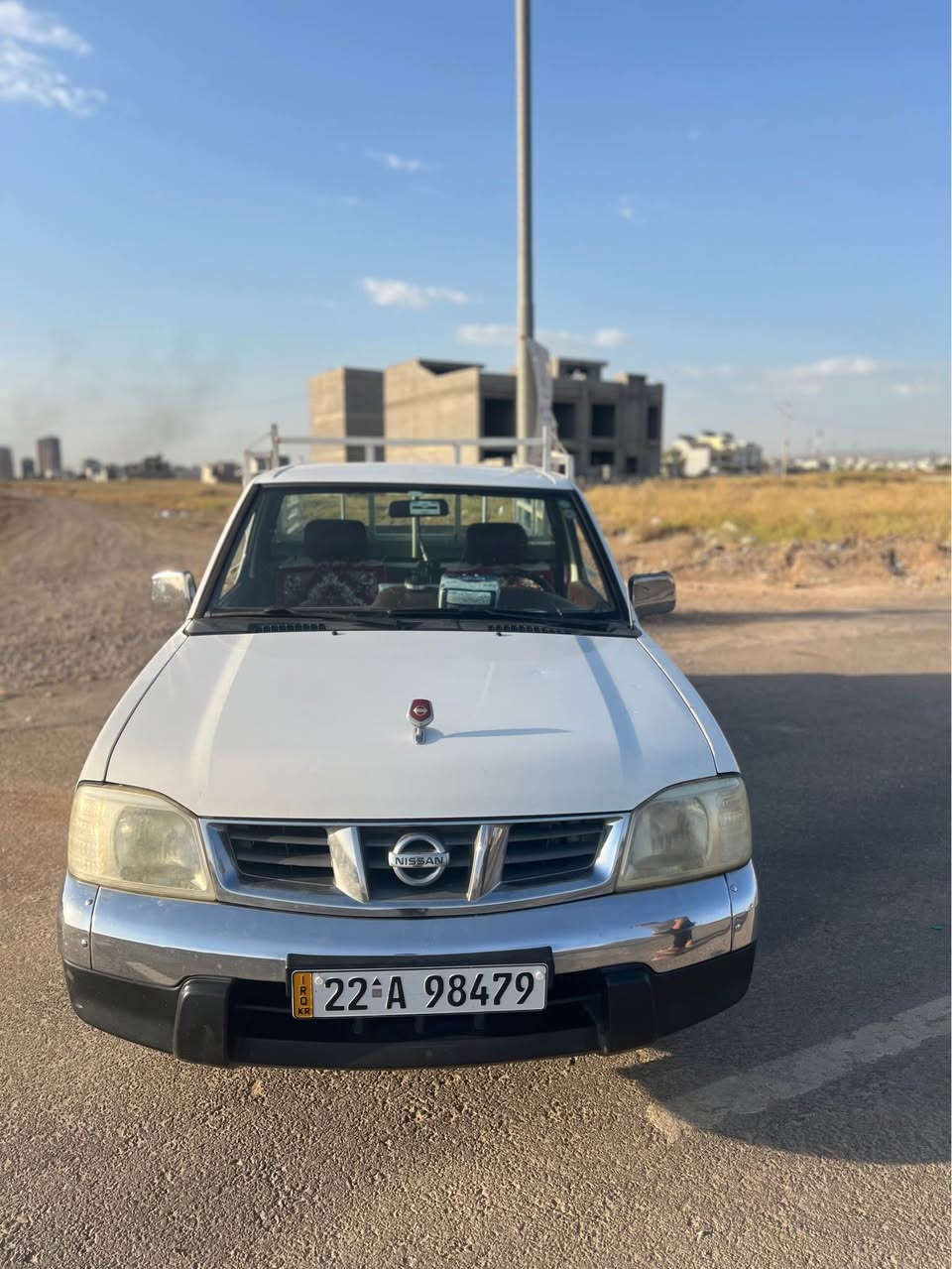 سان پیکاب 
مۆدێلی ٢٠١١ 
پێنج قولاب 
ناو سور جام کارەبای 
ناوگاعی بۆکراوە
تەبرید و گەرمی بەشەرت 
گێر و مەکینە و ئەکسل بەشەرت کەپسە و نەکراوەتەوە
تەقەو رەقەی تیانیە مەسروفی تیانیە
تاخم پێش و پشتی مەزبوت  
تەحویل و بەناوکردن بەشەرت بەناوی خۆمانە 
  سێ قولاب بۆیاغە و دەرگای سایەق یەک پەڵە ساردی هەیە چامڵغی سایەق بەبیلاد گۆراوەسبوغ نیە
***********
***********
ناونیشان هەولێر بنەسڵاوە أربيل, العراق
