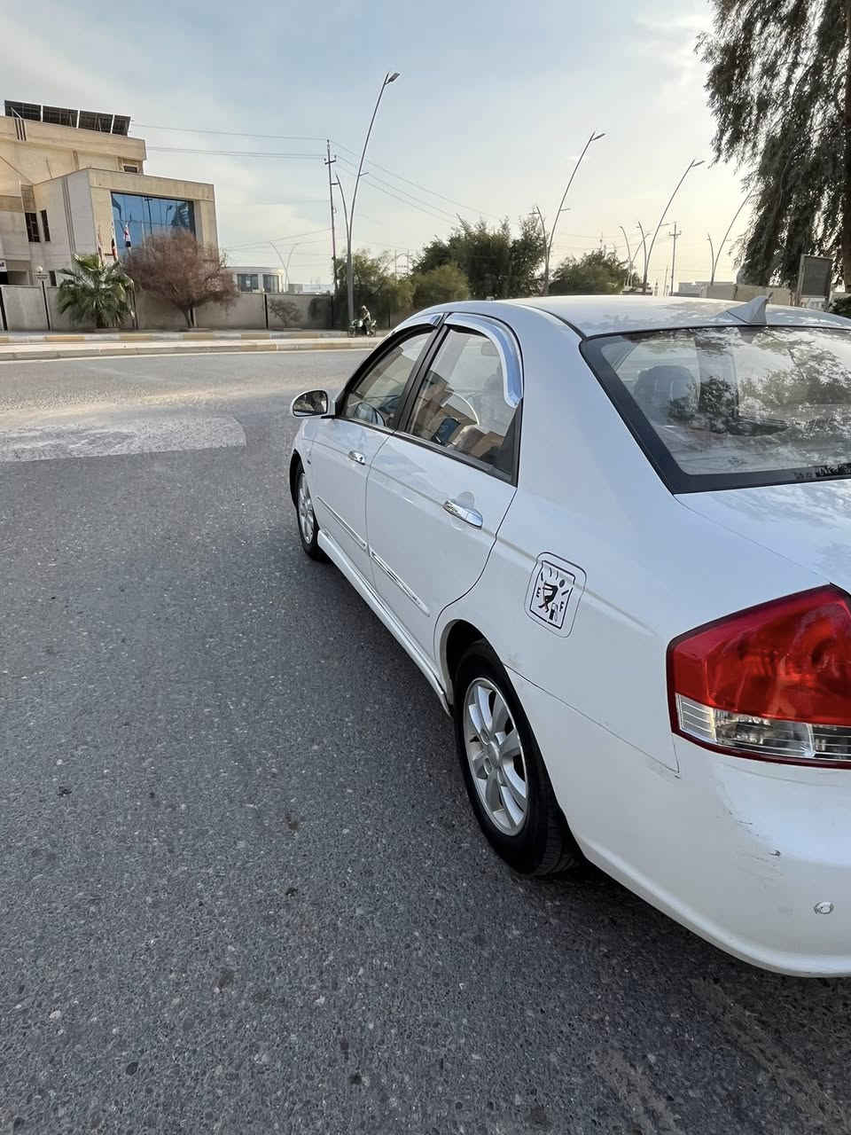 السلام عليكم 
سيراتو ٢٠٠٨ خليجي محرك ١٦٠٠ دوش جديد رقم الانبار تحويل مباشر بيه جاملغ خلفي وبيه الداير مال الجاملغ الثاني لبيع و السعر ٨٤ ورقه وبيه مجال / مكاني الانبار الرمادي / ***********
