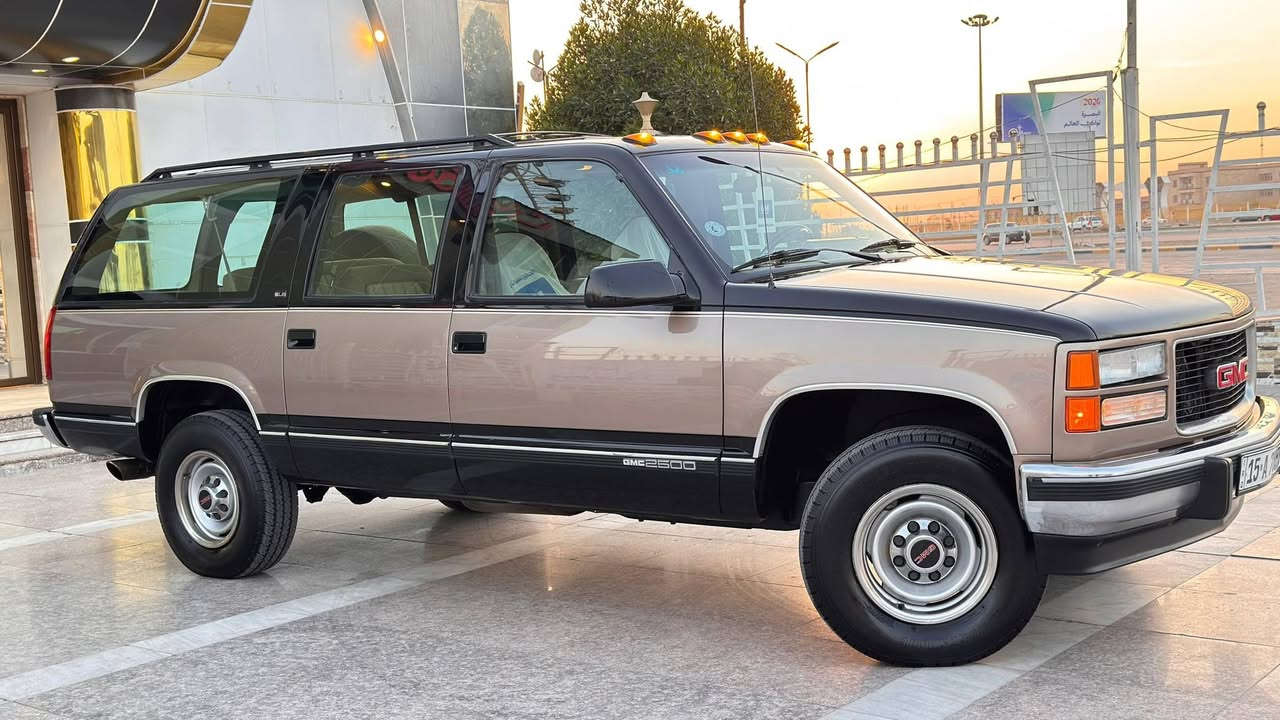 ﷽
‏‎ماشاءالله تبارك الرحمن 

‏‎سلام عليكم
هاي السياره فقط ليدور جديد ومميز 
 للبيع بهبهاني جمس موديل 1994  رقم الانبار انكليزي بسمي تحويل ثاني يوم.مكينه .454.كير 1000. تبريد  3  قطع ثلج  سياره ماشيه 185 الف حقيقي مكفوله كفاله عامه من الصبغ والضربه والتبديل والكص السياره على وضع الشركه سبير الشركه مانزل  كتلوكات الشركه  موجود حداده جديد تخم تاير برجستون جديده جاهزه مابيها نقص برغي 
 وبا العافيه  لتكون من نصيبه مكان السياره البصره اي ستفسار ***********  اخوان الشراي يتصل ويعرف السعر مامتواجد على الفيس 

‭
