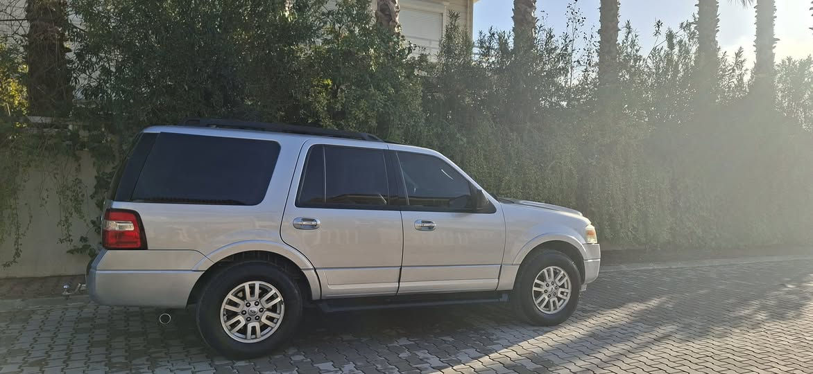 فورد اكسبديشن خليجي ٢٠١٢ نيفا بى بوياخ فول مواصفات تەنها ١١٨ مایل روشتوه: سلايت. ٧ مقعد. كشنى جلد. ئاوينه كهرباء. كودى دەرکا. دەبل اکسل. کیر مکینە  نەکراوە تەوە. ويل كب شركه رقم سليماني و هزە وفحص تازيه.  سياركه زور تازه ى 

فورد اكسبديشن خليجي ٢٠١٢ نيفا بدون صبغ فول مواصفات: ماشيه ١١٨ الف مايل فقط
سلايت. ٧ راكب. كشنات جلد. كشن كهربائي. شاشه كامره. تحكمات امامي خلفي. مرايات كهربائي. كود باب. دبل اكسل. ويل كب شركه كير ومحرك مامفتوح رقم شمالي سليمانيه وهزه وفحص جديد بأسمي سياره جاهزه وجديده  (مكان سليمانيه سياره )

***********
