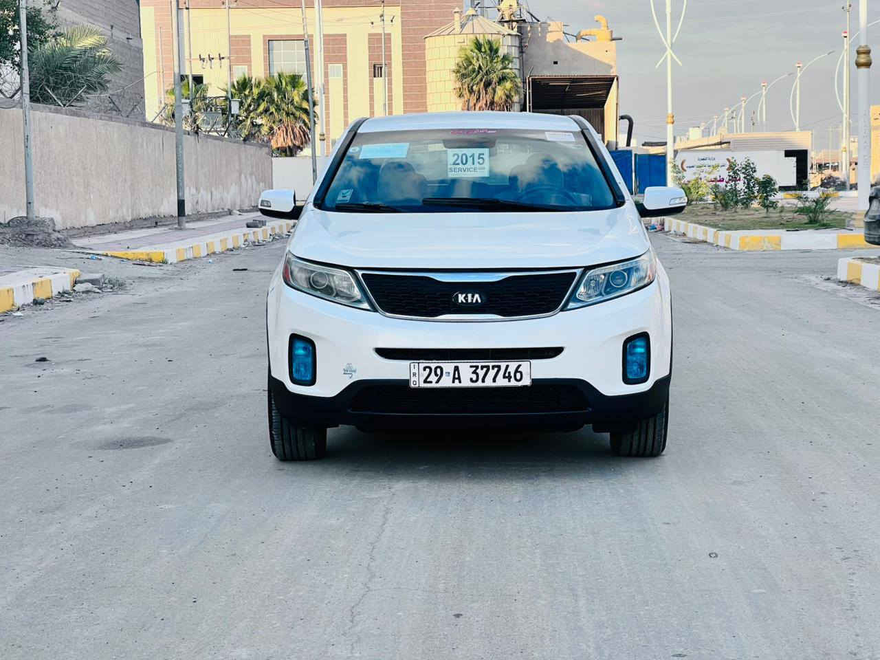 للبيع كيا سورنتو 2015 وارد امريكي ضررها جاملغ وبنيد مبدلات وبيبان 2 صبغ السياره جديده وجاهزه ماشيه 92 الف مواصفات اشاير بلمري ويل كروم يده نيكل شاشه كامره دوار تبريد قطعتين تحكمات دواخل لونين مكانه الناصرية المركز السعر 135 وبيه مجال للاستفسار ***********
