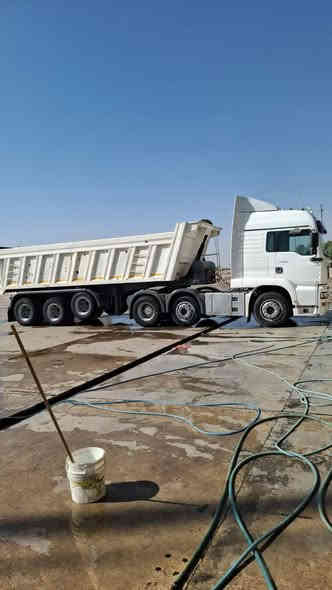 مان تيكه سنكل امامي بلادي مكينه ٤٦٠ لاصرف ولابخار  كير اوتماتيك عربانه دارقصاب سنويه جديده ارقام جديده موديل ٢٠٠٢ بسمي باقي التفاصيل ***********
