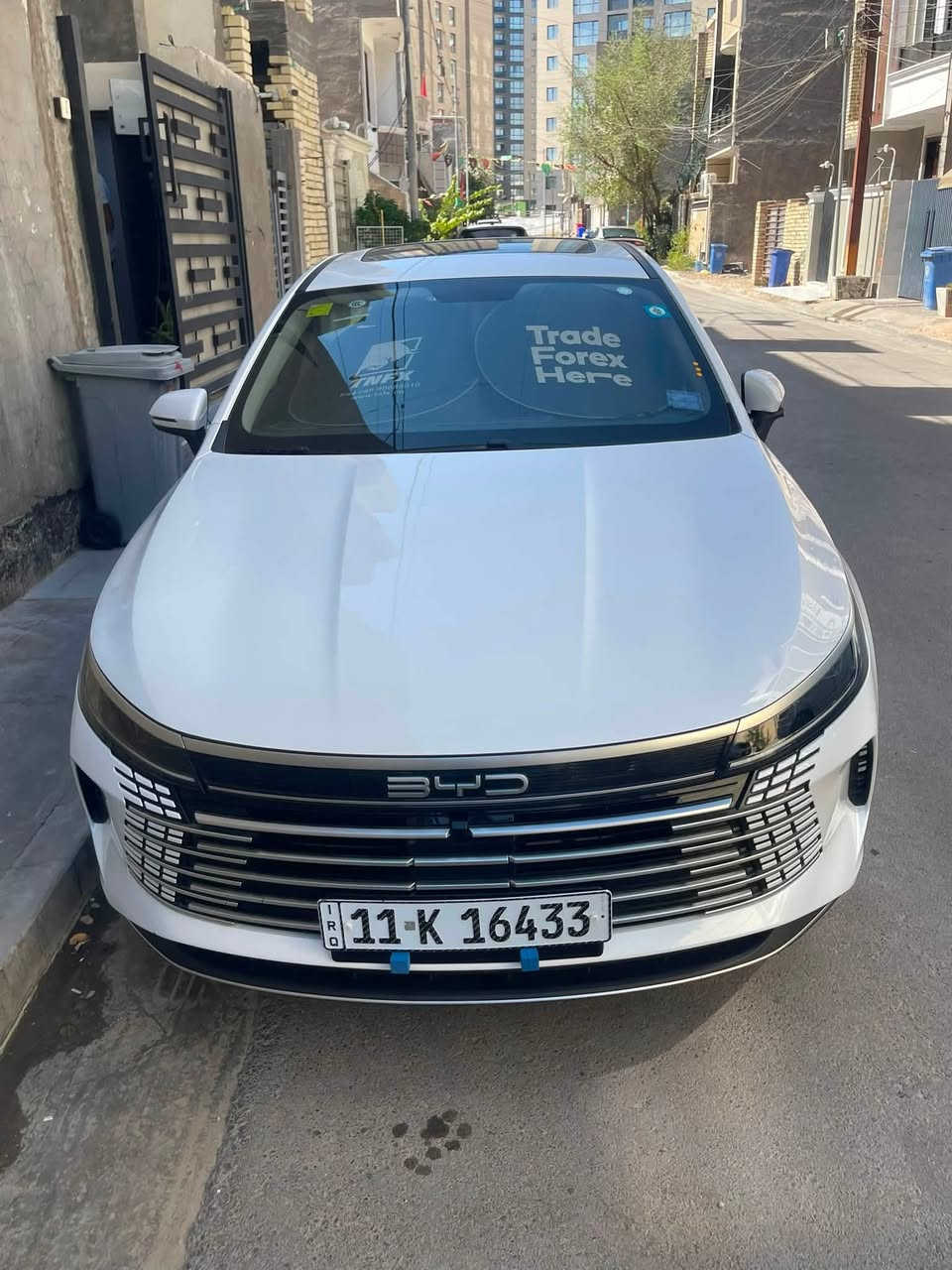 السلام عليكم
بي واي دي BYD دسترويل 
موديل 2025 فوول اعلى فئة 
مواصفات ١/١  .. 
. فتحة سقف
. لايت عدسة + LED 
جنطة كهرباء ⚡️ 
. تشغيل عن بعد 
. كير ماوس 
. شاشة قلاب 
وبعد بيها هواي مواصفات
————————————
ماشية : 4,000 
الملحقات : بصمة +كارت +الشاحنة الأصلية مالتها +كتلوكات الشركة موجودة.. 
السيارة مكفولة كفالة  عامة من الشخط والصبغ والتكحيل والبارد والتبديل . سونار مرفق 
السعـر : 21.400  وبيها مجال 
العنوان : بغداد - الكرخ 
رقم الهاتف :  ***********
