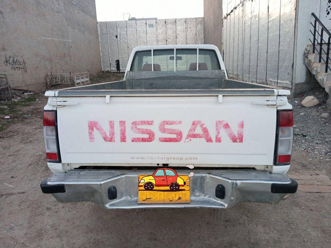 بسم للە:نیسان تاک پێنج قولاب2010لەزگەی بیلادە بۆیاخی نیە بستێک ساردی هە یە مەکینەی قەباغی سەرەوەی کراوەتەوە سەنەوی تازە بەسەرچوە کۆدی بەنزینی هەیە سعری 123گەڵا .ژ.م.***********/***********(شوێن.چمچمال.. السليمانية, العراق
