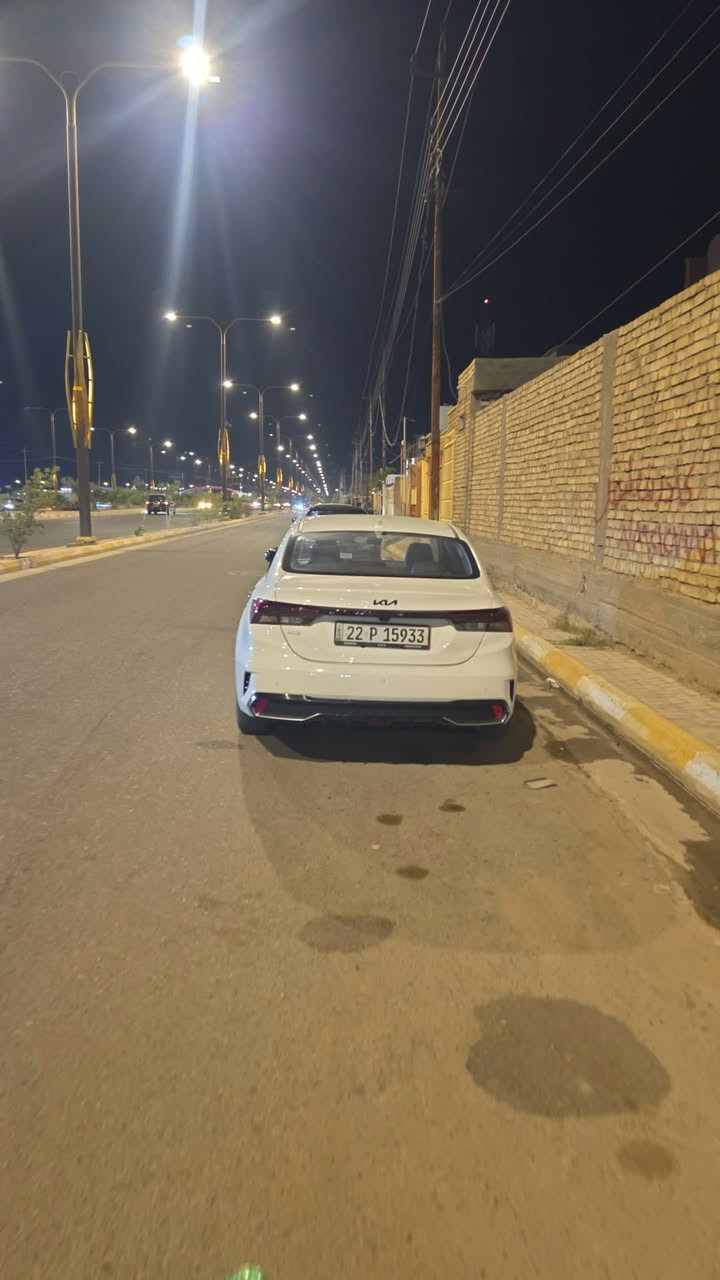 كيا k3موديل 2025ماشيه 26 الف فول مواصفات رقمها اربيل سعرها 155 مكاني بغداد الرقم *********** واتس اب موجود
