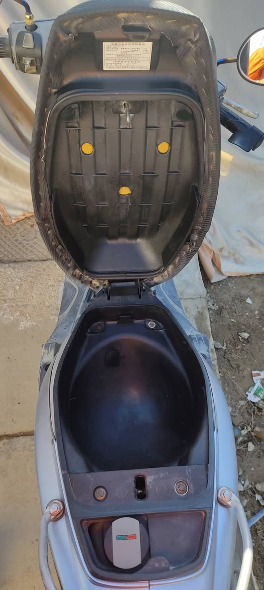 السلام عليكم ماكس منغولي دراجه نضيفه مامفتوحة حلوه الدراجه تاير خلفي جديد كشن جديد الدهن ادير امزويل نهضه حلوه دراجه مال جناي بالله الكريم السعر750 وبيك خير وتدلل 
كله شغال لايت اشاير هورن يولد المكان الديوانية الاسكان ومتوازي كلش بالله الكريم ***********......***********
