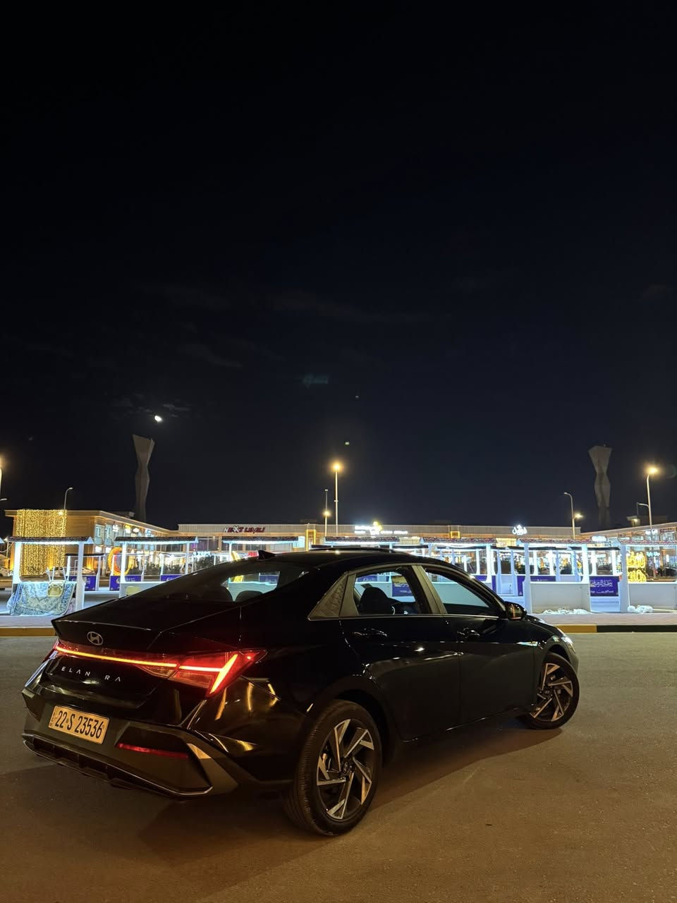 السلام عليكم 
النترا مديل 2025 وارد امريكي رقم اربيل (22) فول مواصفات للأخير  فتحه تشغيل عن بعد بكلايت خلفي رياضي متصل  شاشه دجتل كاربلاي كامره دواره سايد بريك دكمه كهربائي لد عل دشبول وبعد بيها هواي مواصفات .
مكينه 2000 دوش المرغوب .
السياره صايره بيها صبغ بقبق الجنطه فقط جوه الكتابه مال النترا يعني وبع قطعه فقط ضررها ضربه خفيفه كلش من امريكا باقي البدي مكفول كفاله عامه.
بدون ايرباك بدون دواخل كلشي بيها بلادي 
مكينه كير حداده تايرات كله مكفول وجاهزه من كلشي ما بيها نقص برغي .
السعره 168$ وبيها مجال عنوان البصرة الجنينة 
تلفون ***********
