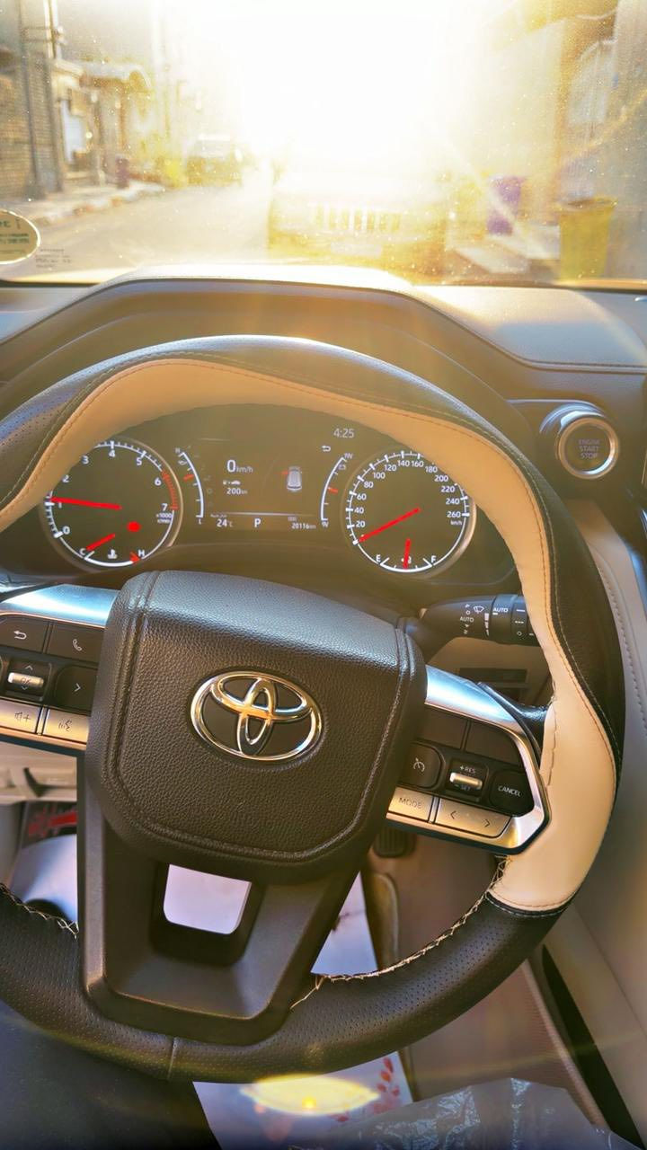 السلام عليكم لاندكروز 2023 فئه VX معروفه مواصفاته توين تيربو  رقم بغداد ابسمي ***********  السعر 790$ ورقهً
