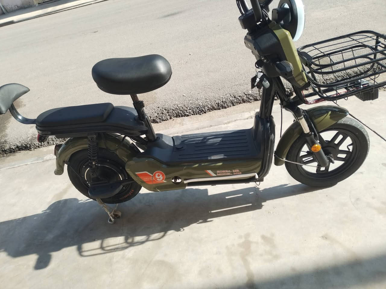 السلام عليكم مطور شحن للبيع الحجم 14 نظيف ما يعوزه كلشي السعر 200 وبيه مجال بصيط العنوان موصل حي العكيداد قرب متوسط الشعب


**إذا كنت صاحب هذا الإعلان وتريد حذفه لأي سبب، رجاءا أرسل رسالة إلى الدعم الفني**