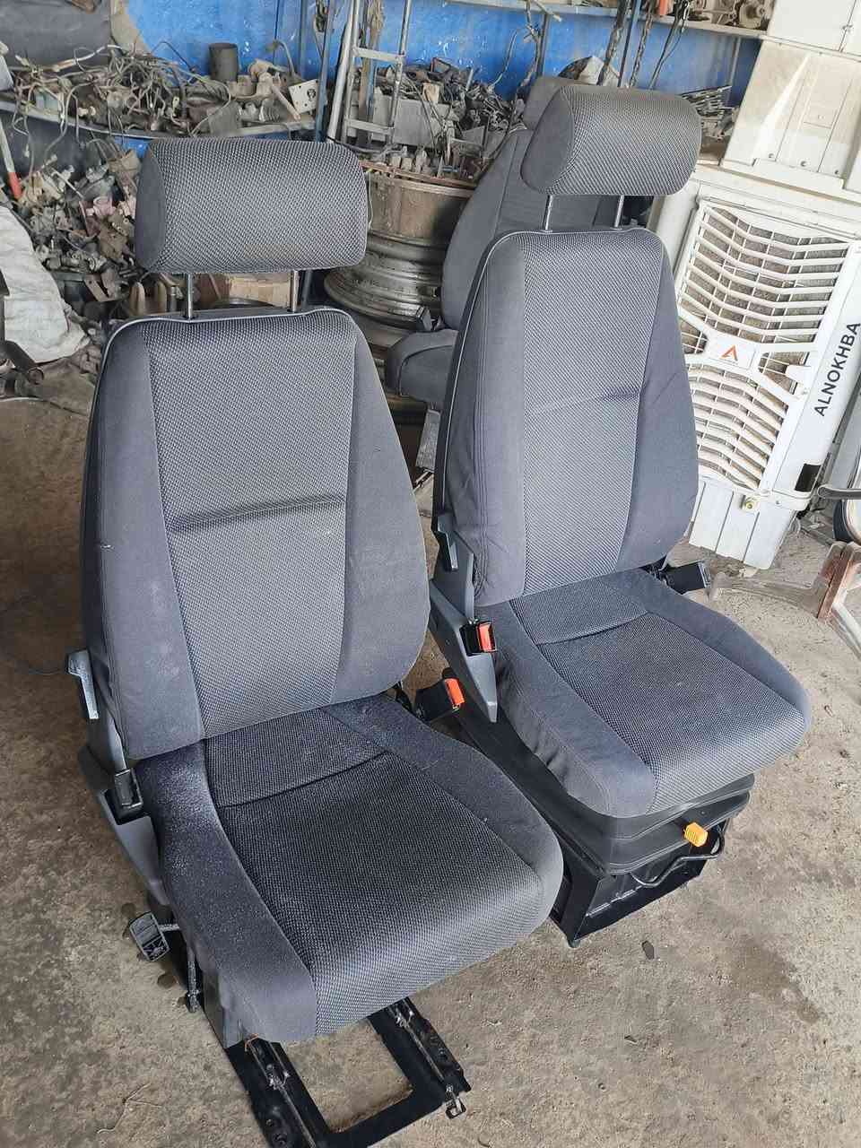 السلام عليكم كشنات بومه للبيع صفحة السايق جوبلس شغال صفحة سكن ثابت
رقم الهاتف /***********
