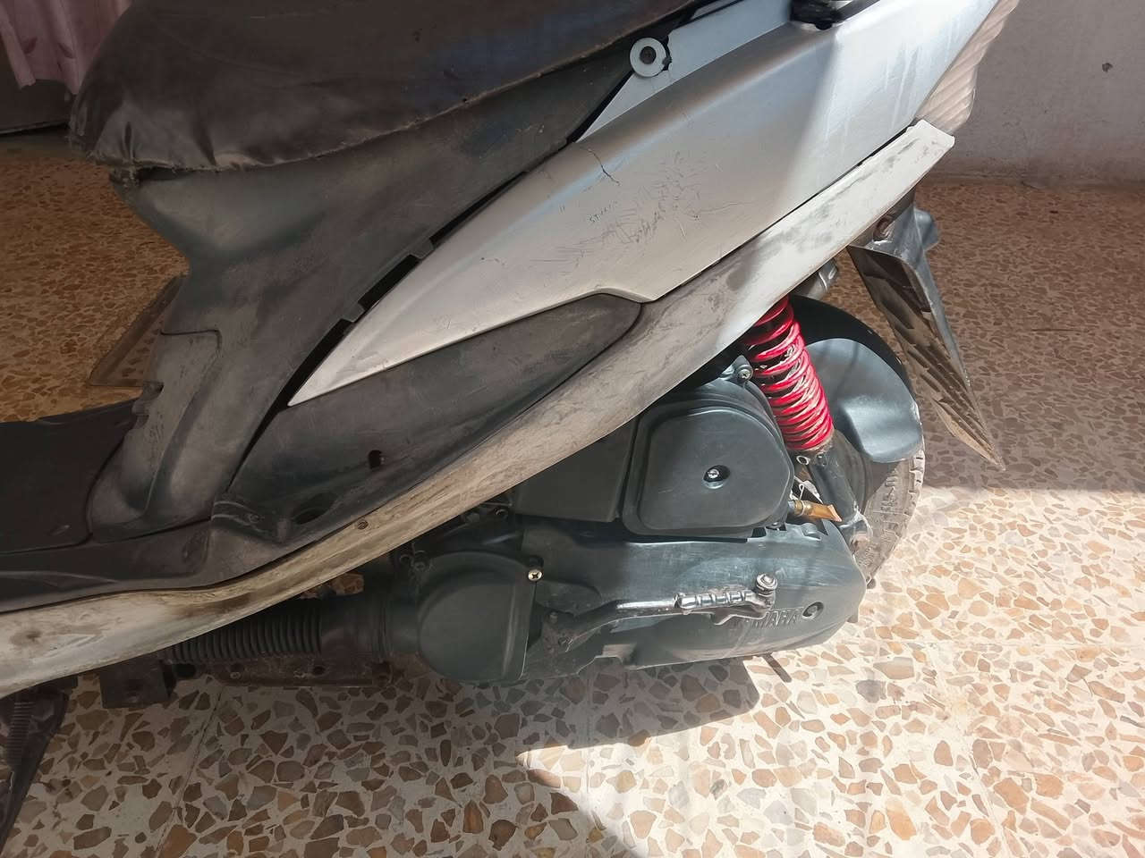 سلام عليكم دراجه ماكس مغولي لبيع او مراوس مكينه مفتوح مره وحده جانت بوشته 55 رجعته 49 دراجه هندر وسلف كل وقيت كهربائياته شغاله كفرات بلاديه شويه تعبانات صلنصه رياضيه اف ام  مكينه ناعمه شلعه حلوه مالته السعر 300وبيه مجال


**إذا كنت صاحب هذا الإعلان وتريد حذفه لأي سبب، رجاءا أرسل رسالة إلى الدعم الفني**
