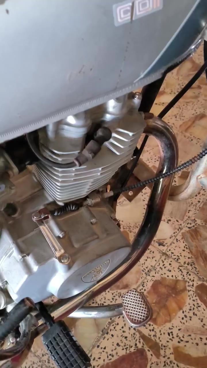 دراجه 15اوراق اصولي محرك خير من الله ارشه للبيع سعر 475وبيه مجال *********** واسط الكوت
