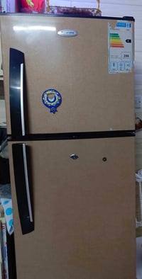 ثلاجة مستعملة • ١٤ قدم • حي الجهاد بغداد