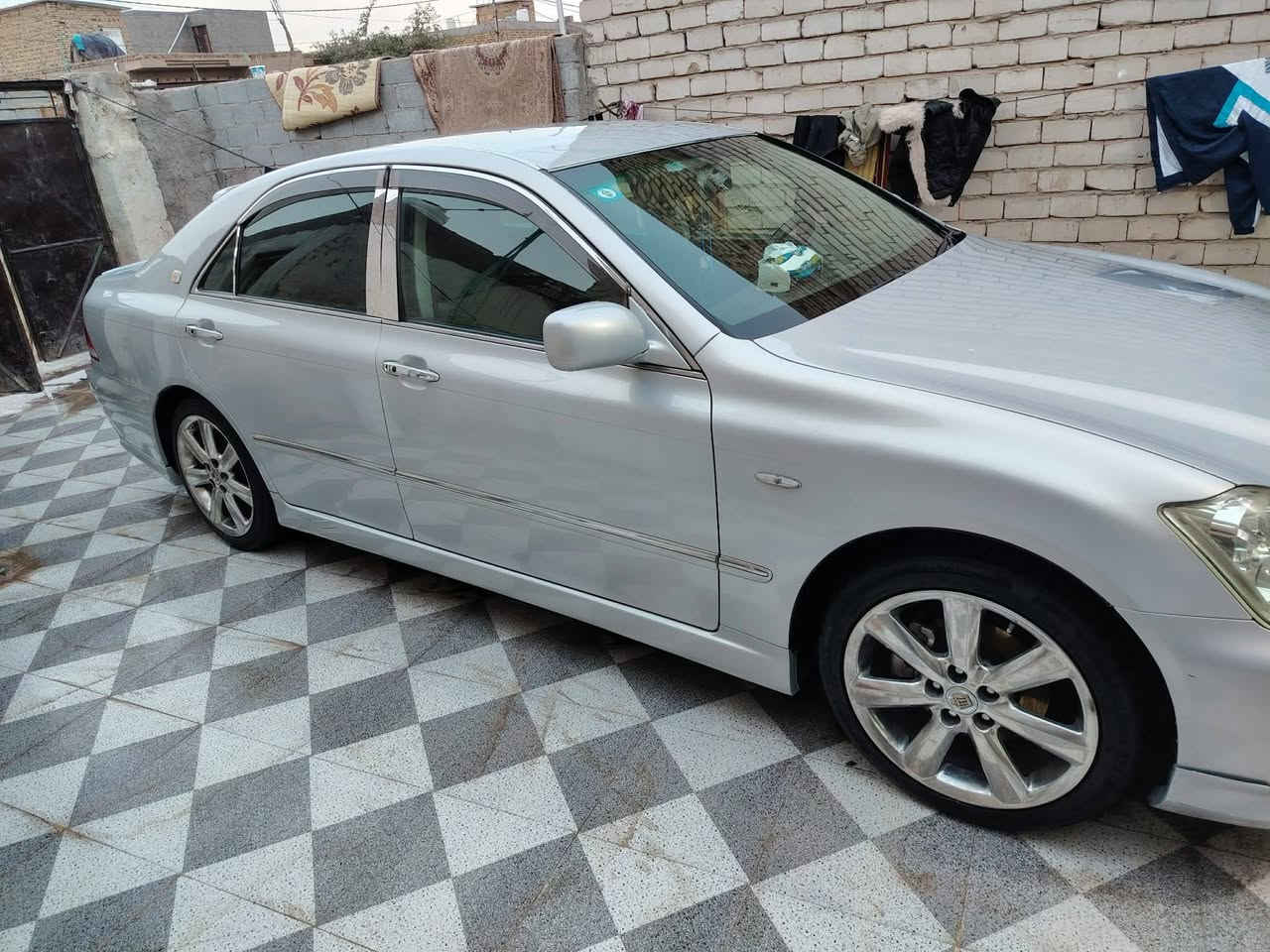 سلام عليكم للبيع فقط .شاهينه لون بحري سيارة جاهزة من كلشي موديل 2005مشروع وطني كفاله عدة لكصه رقم بغداد قرار 48 دكمتين خمس بصمات محرك كير حداديه تخم تاير كلها كارتوون مكاني نجف شراي اتصل ‏‪0776 757 9506‬‏
