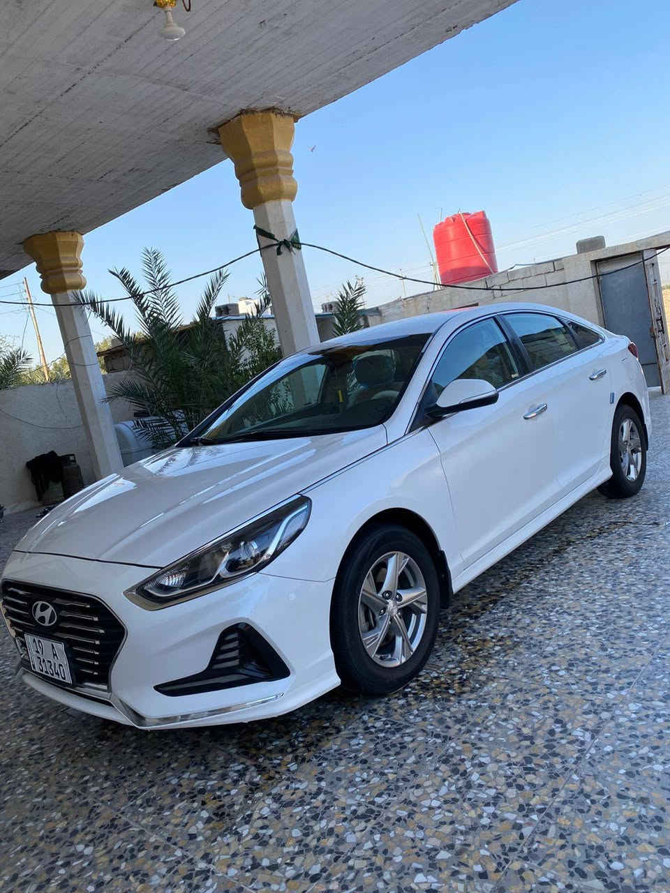 سوناتا 2019 خليجي بسمي  صور سونار مجوده مكينه 2400 كير كفاله حداد جديده تبريد شفتات سرعه كامره خلفيه سياره جديده ومانقصه شي سعر 165 وبيه مجال مكاني البصراه خور زبير  رقم ***********
