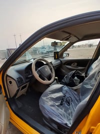 بيجو بارص موديل 18 رقم واسط انكليزي  سنويه لل ٣٠ هزة جديده  مصفره من ك...