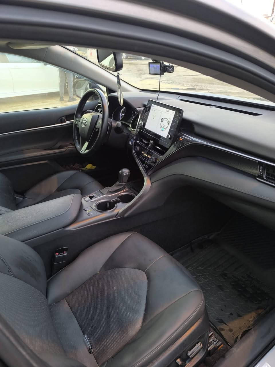 السلام عليكم 
كامري مديل 2024XSEهايبرد 
فول موصفات للخير 
كلين تايتل بدون صبغ فقط تعديل بارد بجاملغ الخلف 
ماشيه 61الف ميل مشي امريكا 
رقم دهوك باسمي 
السعر 235وبي مجال 
*********** مكاني موصل
