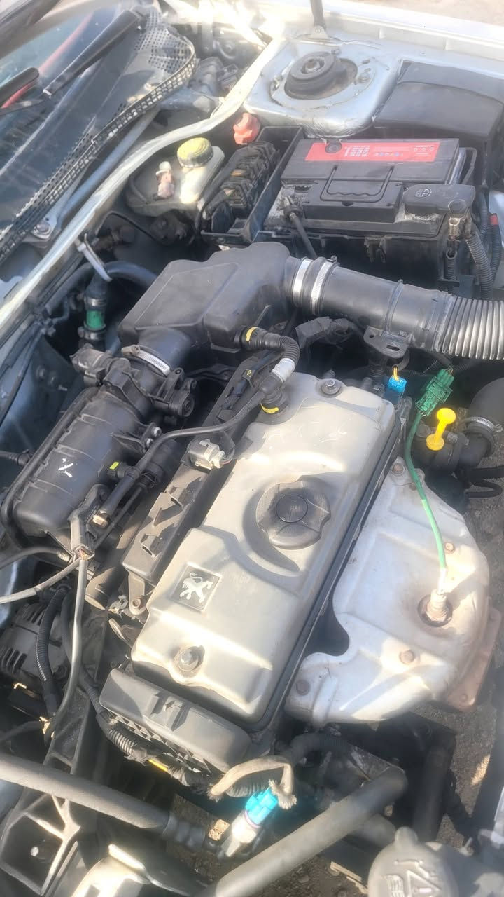 بيجو٣٠٦ موديل ٢٠٠١ بدون صبغ بدون ضربه محرك مكفول كير جديد كهربائيات كله شغاله بلاديه  بيها تلحيضات بل كفر مال دشبول  وبيها جرخه بل  كلج وبيها جراد بل قماره وجنطه  سياره بيها تلحيضات بصيطه سعر ٤٥ وبيها مجال بصيط عنوان بغداد الكرخ البياع للاتصال علا الرقم ***********
