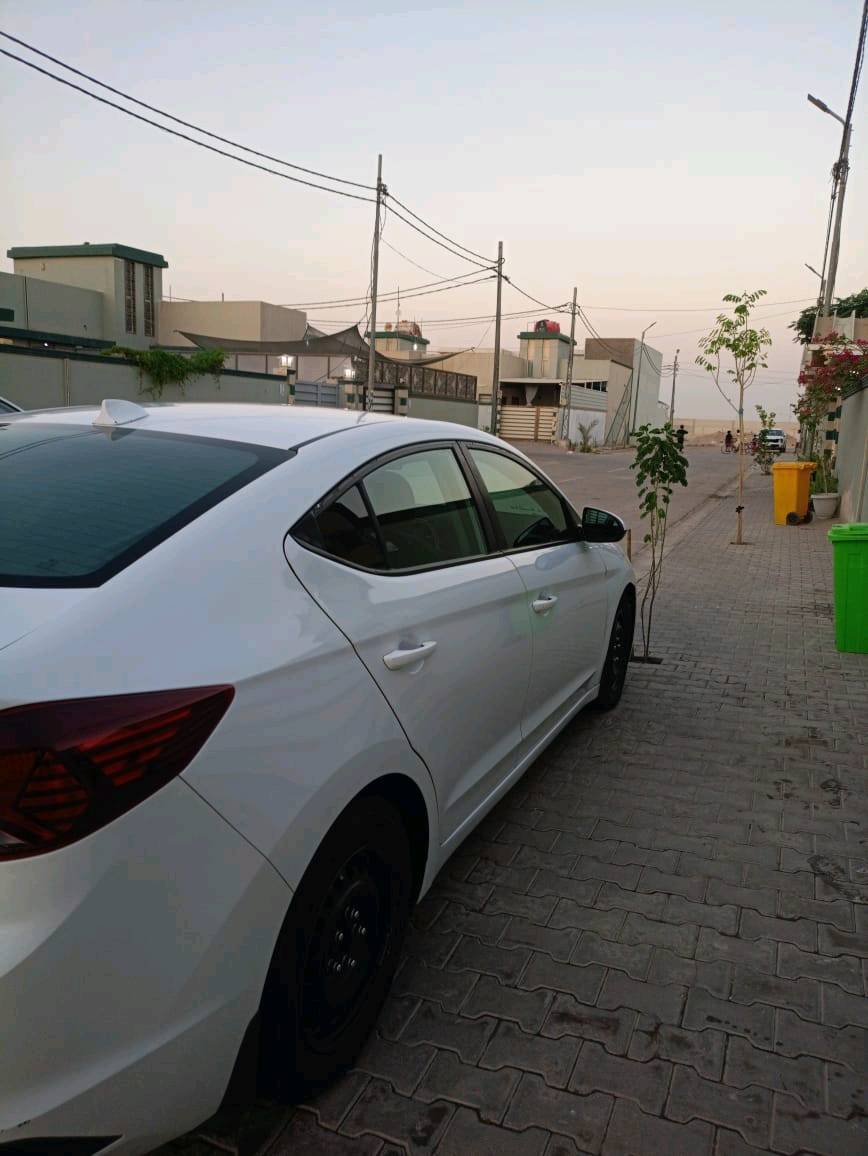 النترا 2020 وارد امريكي
حادثها فقط بنيد بدون دواخل 
كير مكينه شواصي لغود كله سليم 
السعر 135 وبيها مجال تواصل على واتساب ***********
🧿🧿