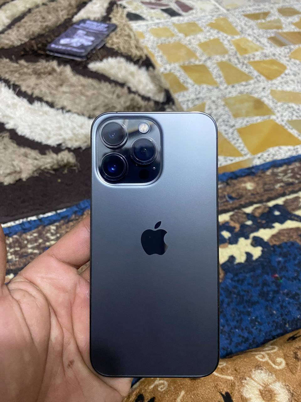 سلام عليكم
ن رخصت الادمن 
الجهاز مستعجل عله بيعته 
ايفون 13 pro اسود
 ذاكره 512g 
بطاريته 83 
انضف قطعه من هاي فئة بل فلوجة 
الجهاز هوه وملحقاته كامله 650 وبي مجال 
رقم ***********
