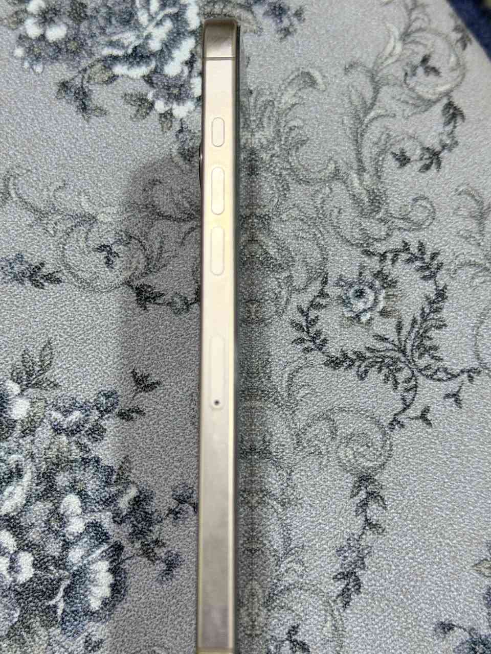 ايفون 16 pro max
بطاريه 96

شرق اوسط  

شخط مابي نضيف حيل

بعده داخل الضمان. 

سعره 1400000
***********
***********
