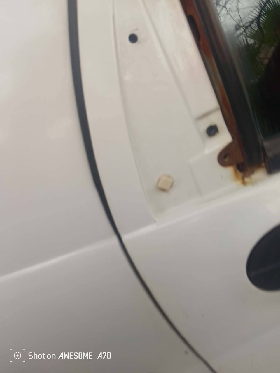 كوكو للبيع مكينه كير شرط سيارا جاهزا طخم داخل ويرمنيه كلها شغاله سيارا كربون انتا سجل سعر ٢٠ بيها مجال *********** مكاني حي عدن مكلف بل نشر هيا تفصيل
