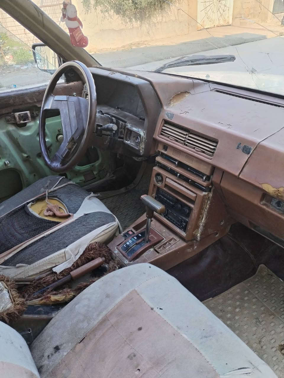 كروسيده تيوتا بيها كاربون بانزين محرك معمر جديد تبريد شغال بس يعوزه غاز كير توماتيك
طخم تواير جدد
سعر 12 مكان جانب الايمن ***********+***********
