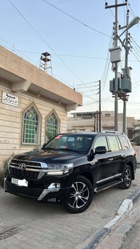 لاندكروز • ٢٠٢١ • باسمي بغداد