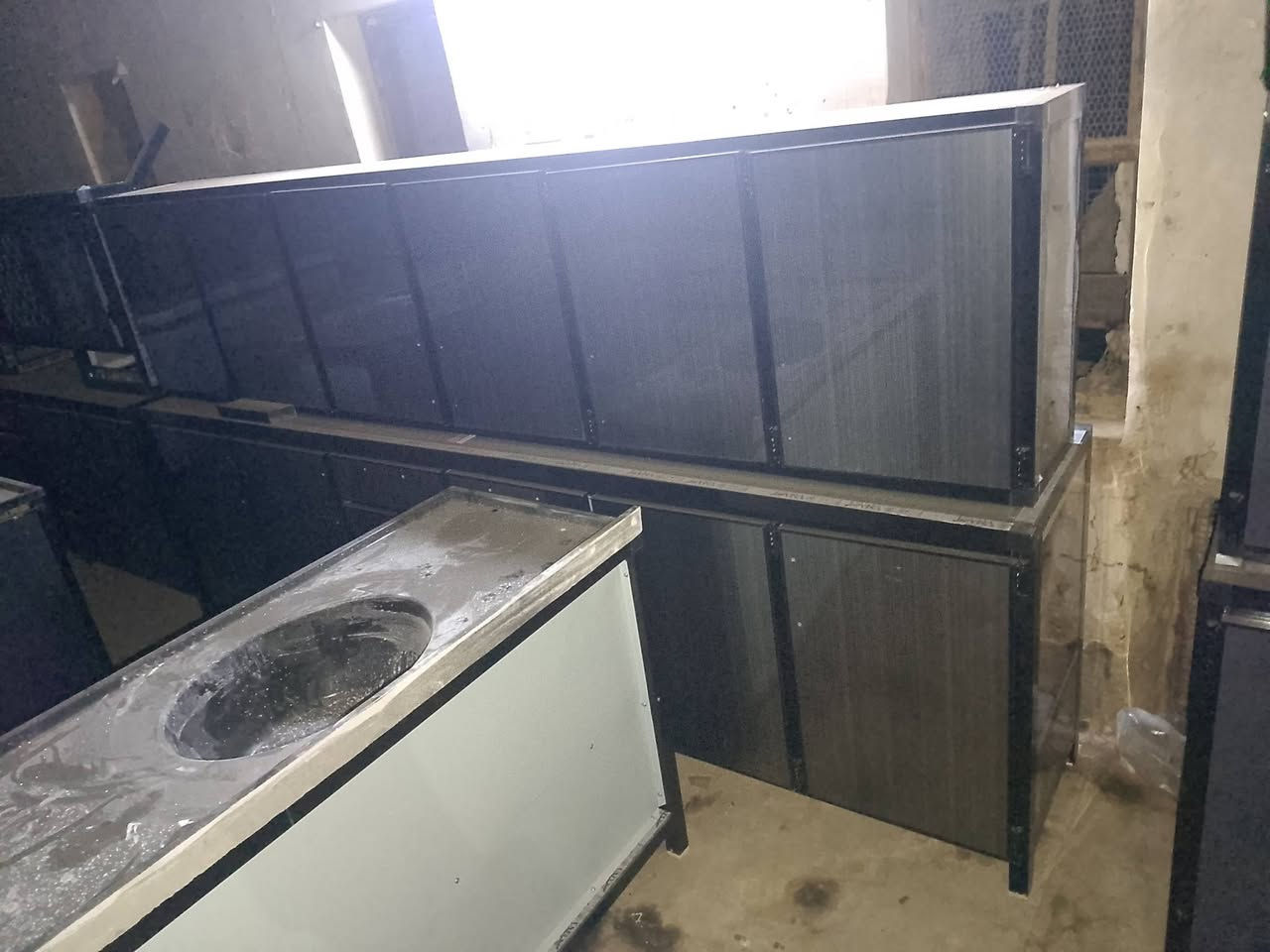 ياالله وصلت وجبت دواوين وكاونترات جديد الوان وأشكال وقياسات مختلفة سوينالكم عروض عيد اي ديوان يعجبك سعرا ٧٠٠ ويا كوشات هديه وكاونترات مترين ونص ٤٢٥ وتلاث متر ٤٧٥ وبيهن مجال مكاني التاجي عل شط منطقه شيخ حمد طريق زملت حمدي *********** بي واتساب توجد خدمة توصيل
