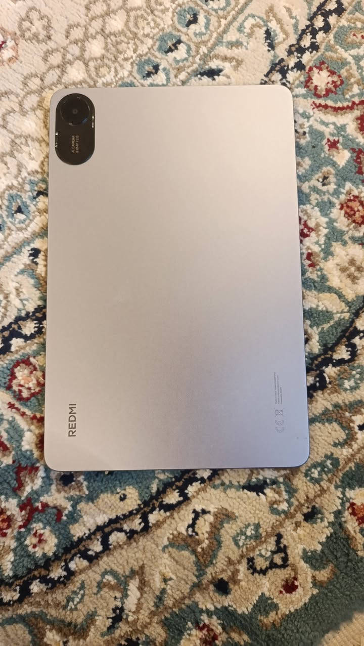 جهاز redmi pad 2 للبيع 
جهاز اخو الجديد استعمال جدا بسيط فقط 8 ايام
المساحة 128 GB
الرام 4 GB
المعالج Helio G100-Ultra
معدل التحديث 90 Hz
السعر 210 الف يجي وياه كڤر هدية 
لا يوجد توصيل
للاستفسار *********** واتساب
